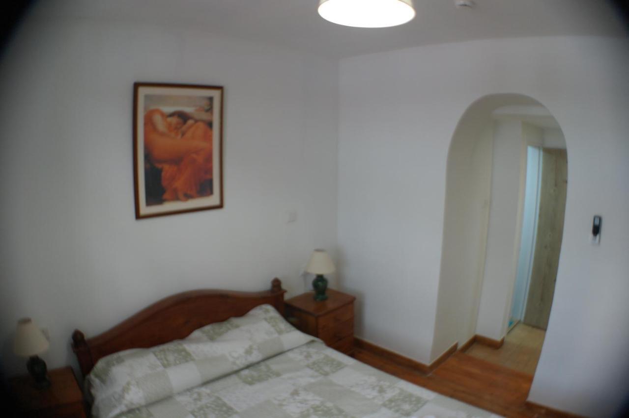 Harrys Inn Guesthouse Larnaca Exterior foto