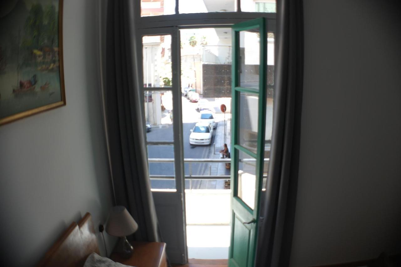 Harrys Inn Guesthouse Larnaca Exterior foto
